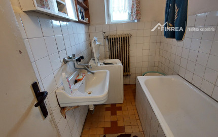 FINREA│Predaj rodinný dom na pozemku 1602 m² - Pov. Bystrica