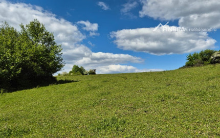 FINREA│Slnečný investičný pozemok (1009 m²) s výhľadom – Konské pri Martine