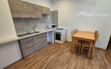 FINREA│Prenájom 2 izbového bytu vhodného aj na kancelárske účely, Martin centrum, 85m2