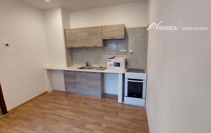 FINREA│Prenájom 2 izbového bytu vhodného aj na kancelárske účely, Martin centrum, 85m2