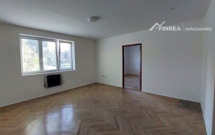 FINREA│Prenájom 2 izbového bytu vhodného aj na kancelárske účely, Martin centrum, 85m2