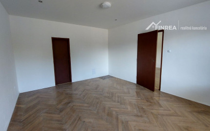 FINREA│Prenájom 2 izbového bytu vhodného aj na kancelárske účely, Martin centrum, 85m2