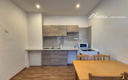 FINREA│Prenájom 2 izbového bytu vhodného aj na kancelárske účely, Martin centrum, 85m2