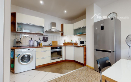 FINREA│3 izbový zariadený byt (79,5m2) Vrútky-Centrum