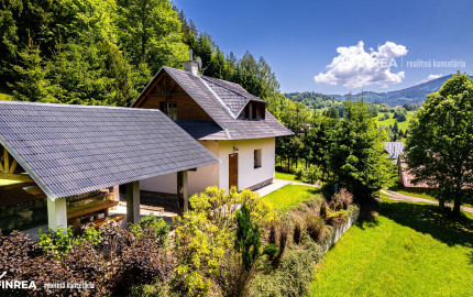 FINREA│Vidiecky dom na veľkorysom pozemku v Zázrivej