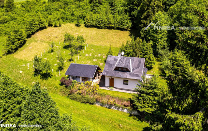 FINREA│Vidiecky dom na veľkorysom pozemku v Zázrivej