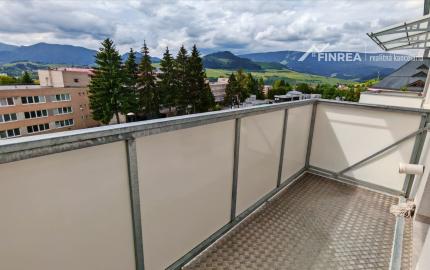 FINREA│3 izbový moderný byt s balkónom - Nemocničná