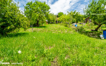 FINREA│Záhradka s útulnou chatkou ZO LIESKOVEC