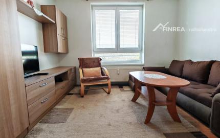 FINREA│Zariadená garsónka s parkovacím miestom - Zlatá jeseň