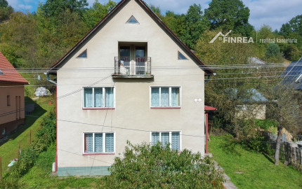 FINREA│Predaj rodinný dom na pozemku 1602 m² - Pov. Bystrica