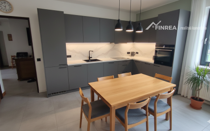 FINREA│Priestranný rodinný dom po čiastočnej rekonštrukcii - Hrboltová