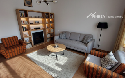 FINREA│Predaj rodinný dom na pozemku 1602 m² - Pov. Bystrica