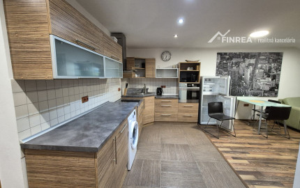 FINREA│3 izbový byt po kompletnej rekonštrukcii (80m2) Vrútky-Centrum