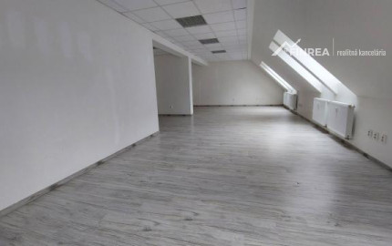 FINREA │ Exkluzívna polyfunkčná budova na pešej zóne v meste Martin, pozemok 1380 m2