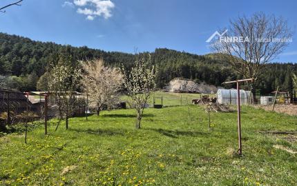 FINREA│Rodinný dom v obci Slovenské Pravno s krásnym výhľadom na prírodu