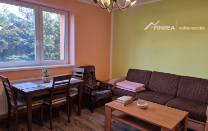 FINREA│Rodinný dom v obci Slovenské Pravno s krásnym výhľadom na prírodu