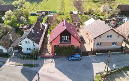 FINREA│Rodinný dom v obci Slovenské Pravno s krásnym výhľadom na prírodu
