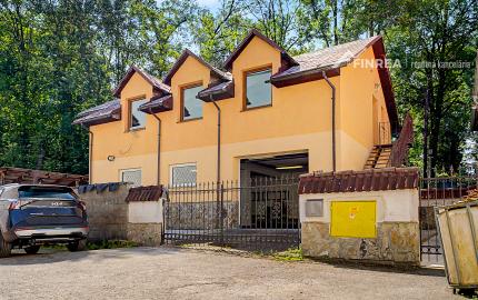 FINREA |  Polyfunkčná budova s garážou v centre mesta