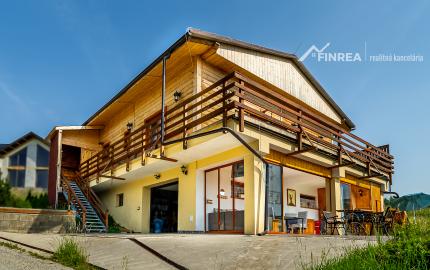 FINREA│Na predaj celoročne obývateľná chata na Kubínskej holi s vlastným pozemkom