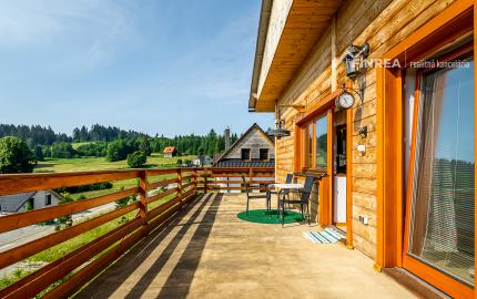 FINREA│Na predaj celoročne obývateľná chata na Kubínskej holi s vlastným pozemkom