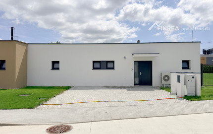 FINREA│ Štýlový 4-izbový dom (101,65 m²) v dvojdome – Martin, Priekopa