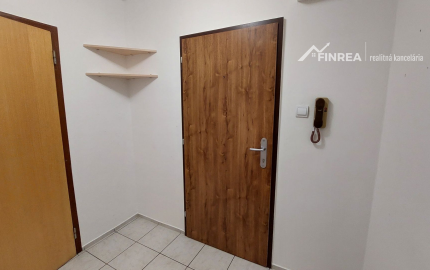 FINREA│Trojizbový byt 70m2,  Martin - Košúty I