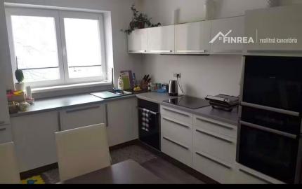 FINREA │Prenájom štýlového 2-izbového bytu po kompletnej rekonštrukcii – Martin