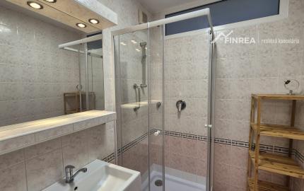 FINREA│Veľkometrážny (84m2) 3-izbový byt po kompletnej rekonštrukcii, Vrútky