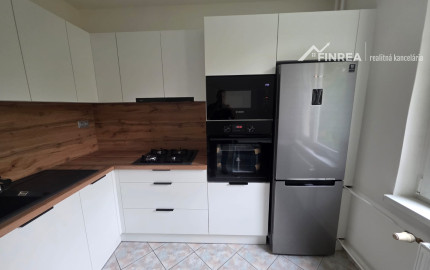 FINREA│Veľkometrážny (85m2) 3-izbový byt po rekonštrukcii, Vrútky