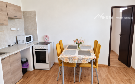 FINREA│Prenájom 2-izbového bytu s parkovacím miestom, Martin centrum, 85m2