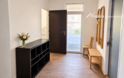 FINREA│Prenájom 2-izbového bytu s parkovacím miestom, Martin centrum, 85m2