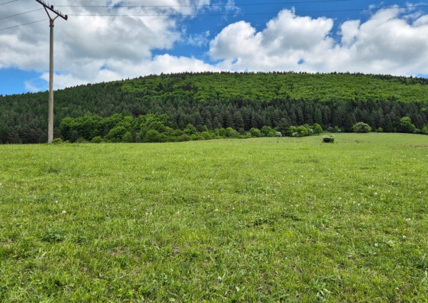 FINREA│Slnečný investičný pozemok (1009 m²) s výhľadom – Konské pri Martine