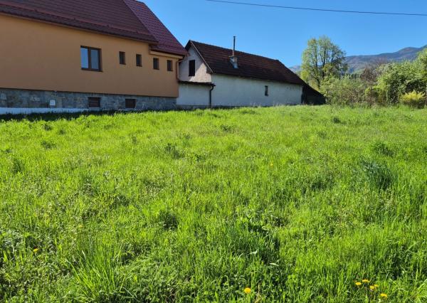 FINREA │ Lukratívny pozemok 632 m² v Turanoch pri Martine,  s prístupovou cestou v osobnom vlastníctve