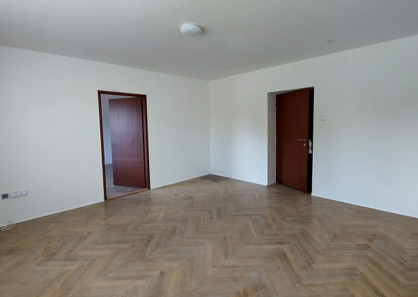 FINREA│Prenájom 2 izbového bytu vhodného aj na kancelárske účely, Martin centrum, 85m2