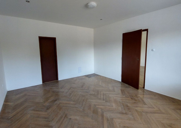 FINREA│Prenájom 2 izbového bytu vhodného aj na kancelárske účely, Martin centrum, 85m2