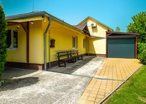 FINREA│ Zabehnutý apartmánový dom v areáli termálnych kúpeľov so stálou klientelou, Patince