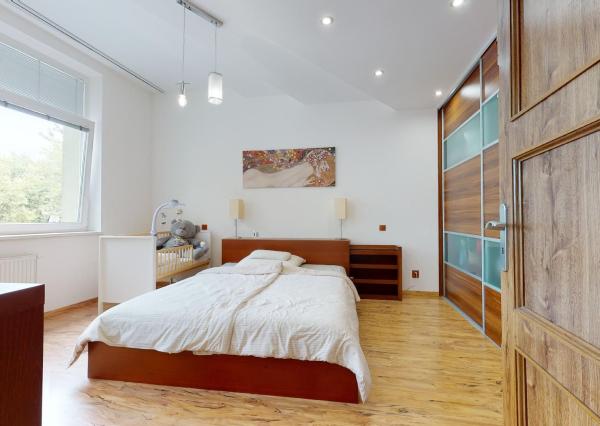 FINREA│3 izbový zariadený byt (79,5m2) Vrútky-Centrum