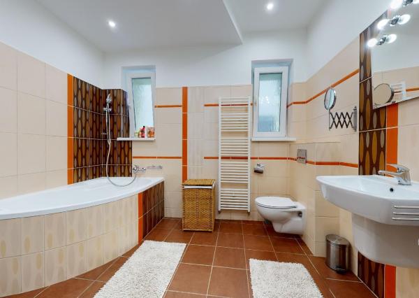 FINREA│3 izbový zariadený byt (79,5m2) Vrútky-Centrum