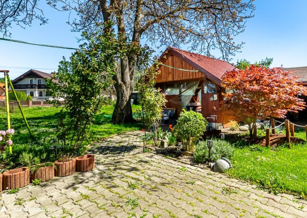 FINREA│Priestranný 7 izbový rodinný dom s 640m2 pozemkom – Strečno