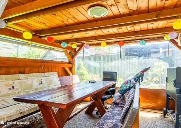 FINREA│Priestranný 7 izbový rodinný dom s 640m2 pozemkom – Strečno