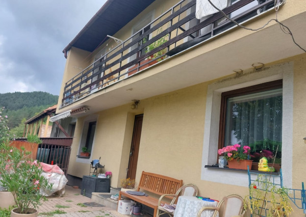 FINREA│Priestranný rodinný dom po čiastočnej rekonštrukcii - Hrboltová