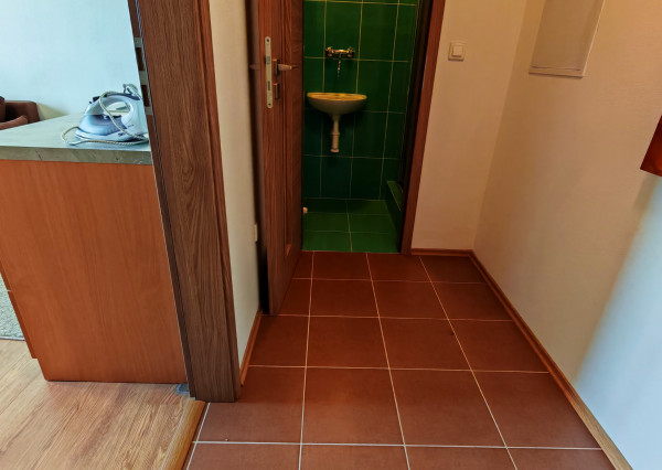 FINREA│Zariadená garsónka s parkovacím miestom - Zlatá jeseň