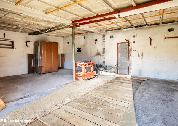 FINREA | Dvojgaráž v obci Istebné