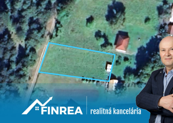 FINREA│Na predaj slnečný pozemok  (977 m²) pod horou – Slovenské Pravno