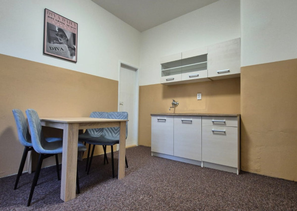 FINREA│Prenájom 2 izbového bytu vhodného aj na kancelárske účely, Martin centrum, 85m2