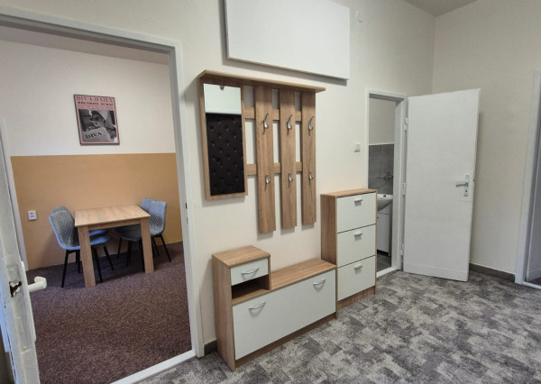 FINREA│Prenájom 2 izbového bytu vhodného aj na kancelárske účely, Martin centrum, 85m2