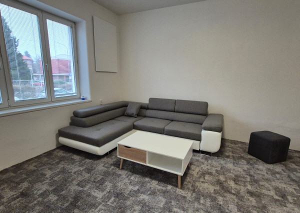 FINREA│Prenájom 2 izbového bytu vhodného aj na kancelárske účely, Martin centrum, 85m2