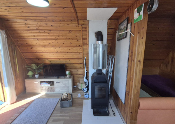 FINREA│Záhradná chatka Bystrička - Hrby, okr. Martin