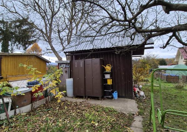 FINREA│Záhrada s chatkou v Martine, 196m2