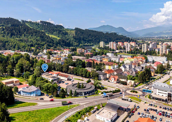 FINREA |  Polyfunkčná budova s garážou v centre mesta